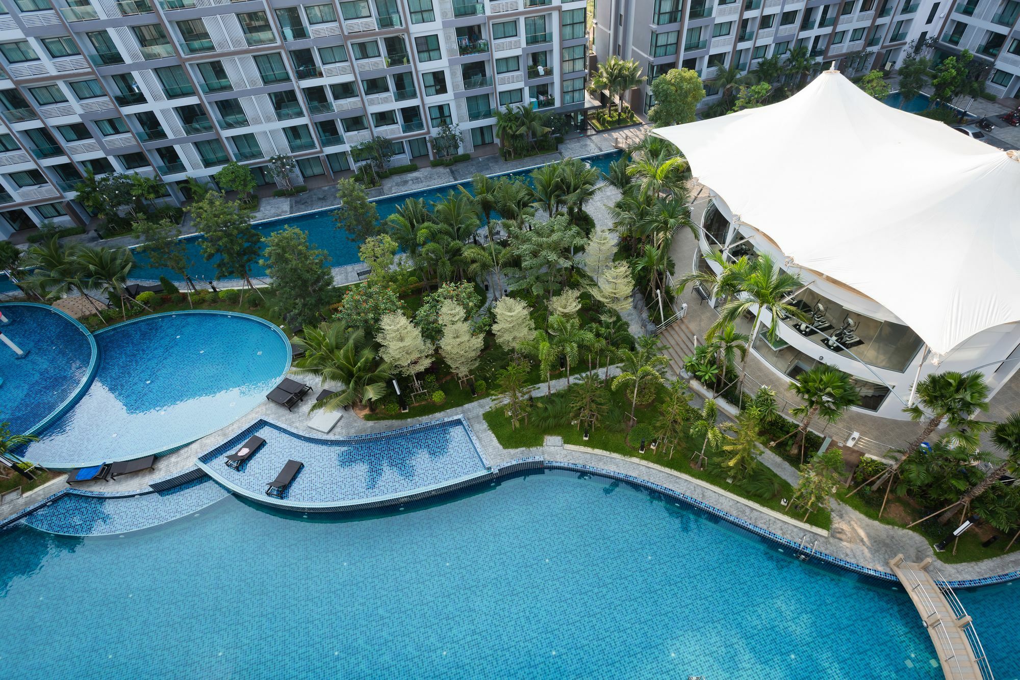 Apartament Dusit Grand Park Jomtien Beach Zewnętrze zdjęcie